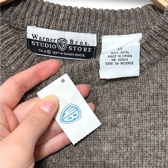 NWT Vintage 90s Warner Bros. Looney Tunes Tasmanian Devil Brown Wool Sweater XS - Picture 3 of 6